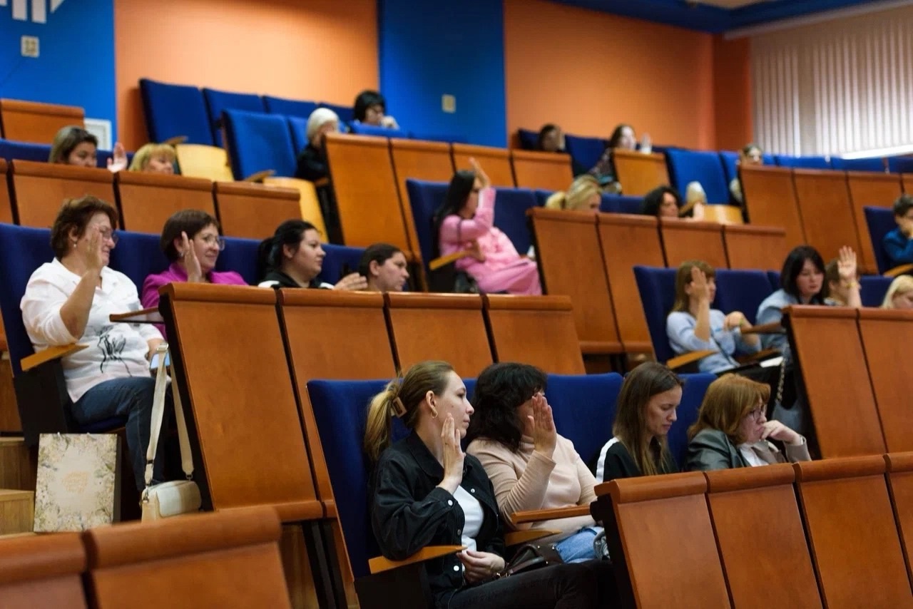 Эксперты Центра приняли участие в профессиональной дискуссионной платформе «Актуальные вопросы профилактики отклоняющегося, асоциального поведения детей и подростков: от семьи до социума»