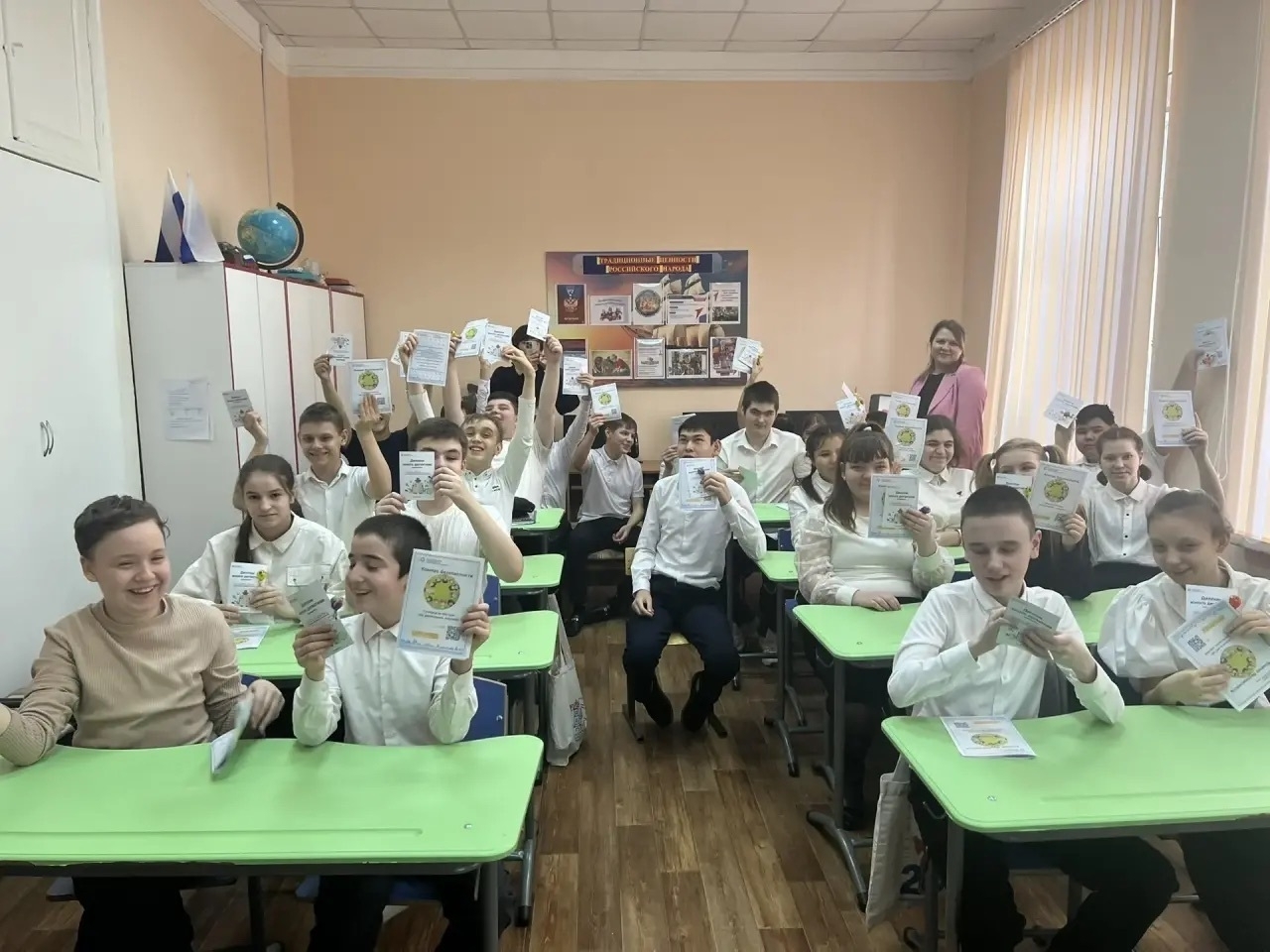 «Юные детективы раскрыли секреты безопасности: школьники научились противостоять мошенникам и экстремальным ситуациям»
